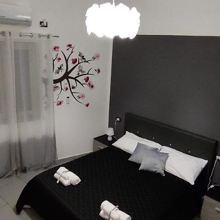 Casa Vacanze Campanella - Apartment At The Zisa Palermo Luaran gambar